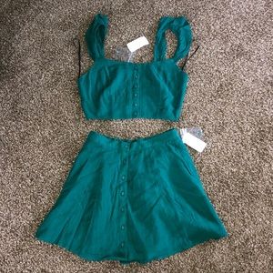 Forever 21 Emerald button crop with skirt NWT